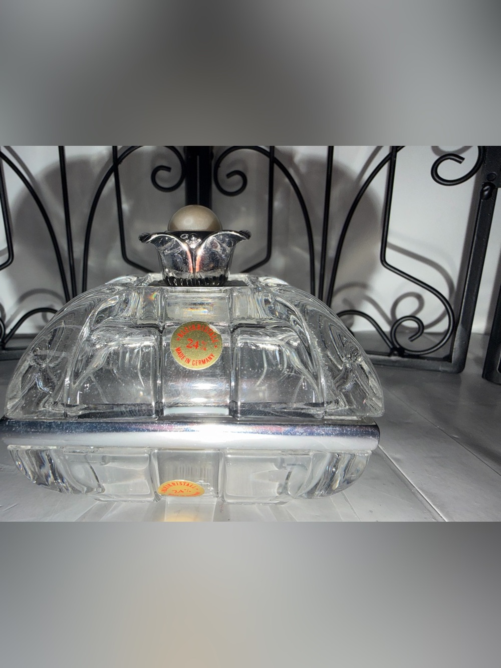 Lenox vintage glass trinket box - Picture 3 of 12